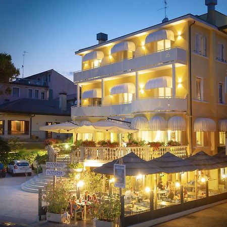 Hotel Le Lampare กาออร์เล ภายนอก รูปภาพ