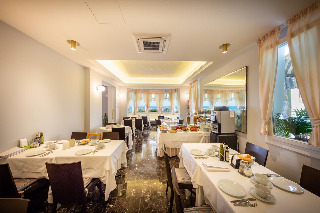 Hotel Le Lampare กาออร์เล ภายนอก รูปภาพ